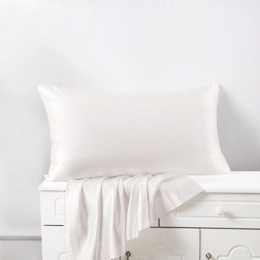 Cheap White 22 Momme Mulberry Silk Pillowcase with Hidden Zipper